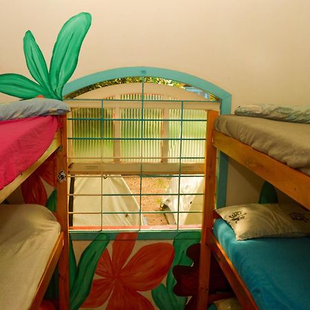 Hostel Tropico De Capricornio - Itagua อูบาตูบา ห้อง รูปภาพ